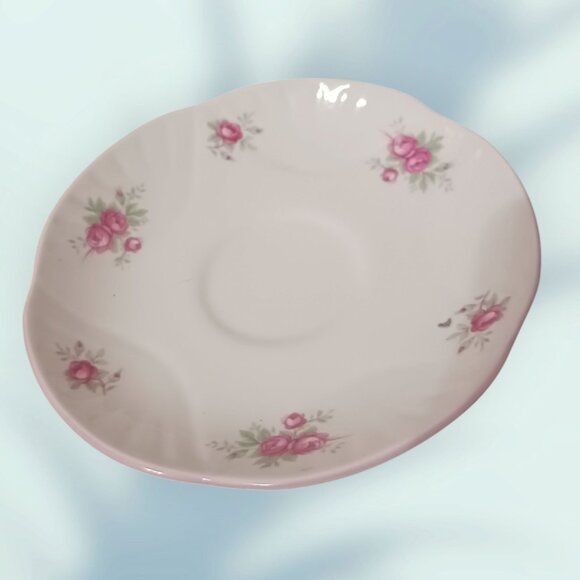 Crown Staffordshire Fine Bone China Sweetheart Rose Teacup & Saucer Set - Picture 5 of 7